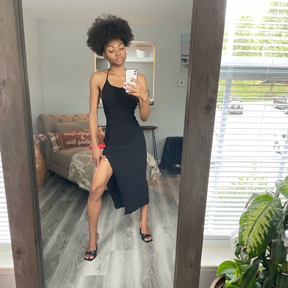 Black Sleeveless Backless Side Split Maxi Dress - Picture 16 of 16